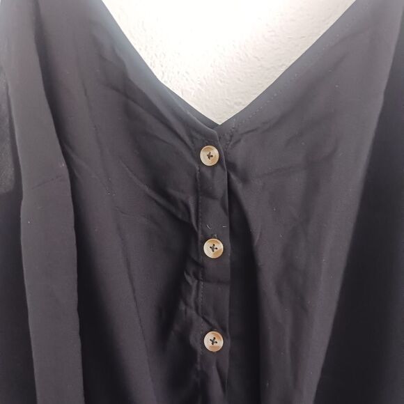 Torrid Challis Button Down Tie Front black Crop size 2X - Picture 3 of 6